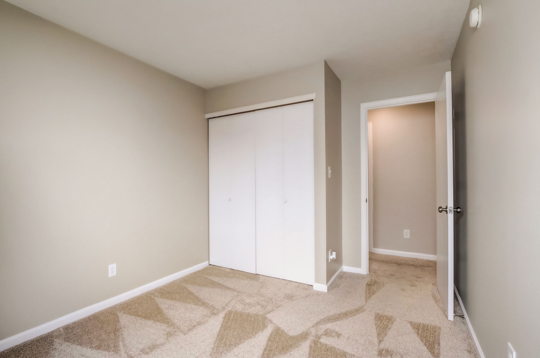 Cobblestone Dr-018