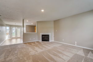 Cobblestone Dr-005