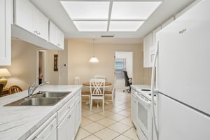 Buckfield Dr-S0707-020.jpg