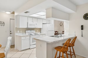 Buckfield Dr-S0707-023.jpg