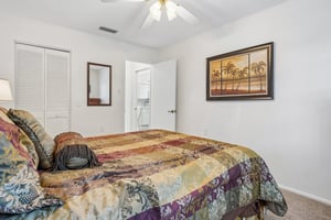 Buckfield Dr-S0707-039.jpg