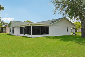 Buckfield Dr-S0707-047.jpg