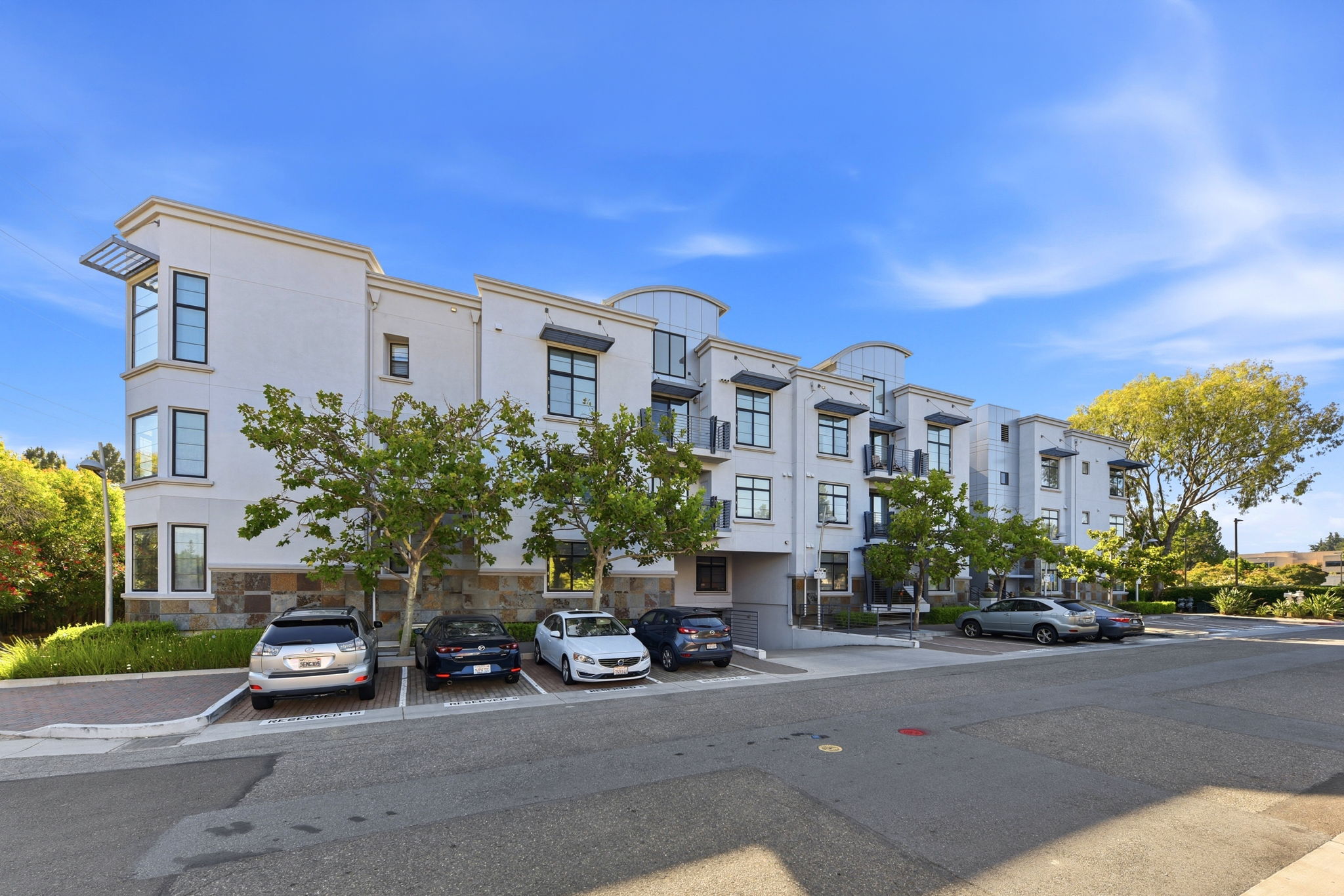 002_F8_10745 N De Anza Blvd