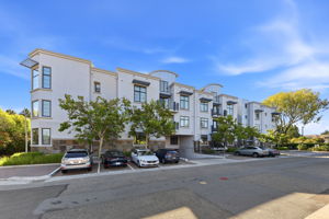 002_F8_10745 N De Anza Blvd
