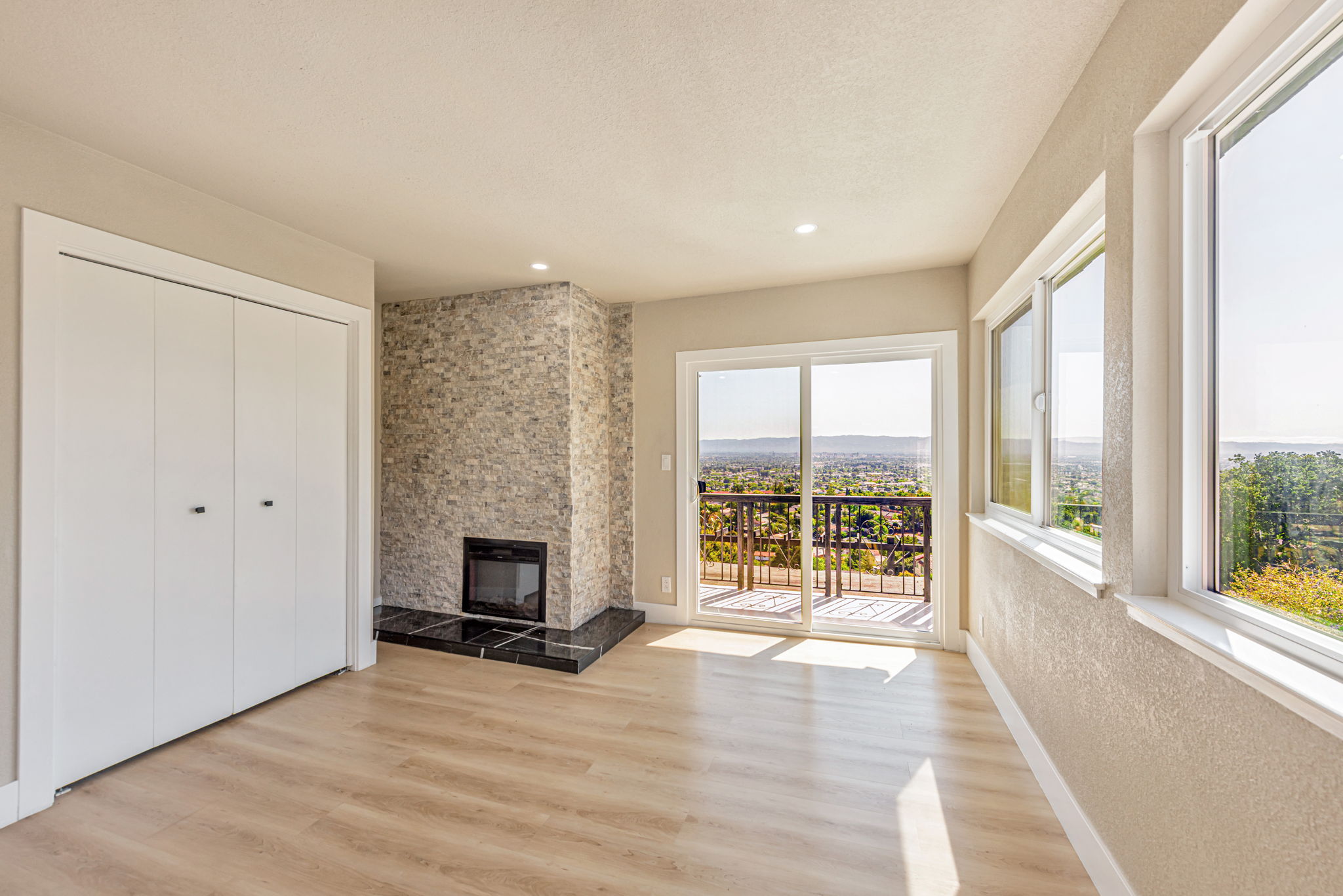 031_10745 Ridgeview
