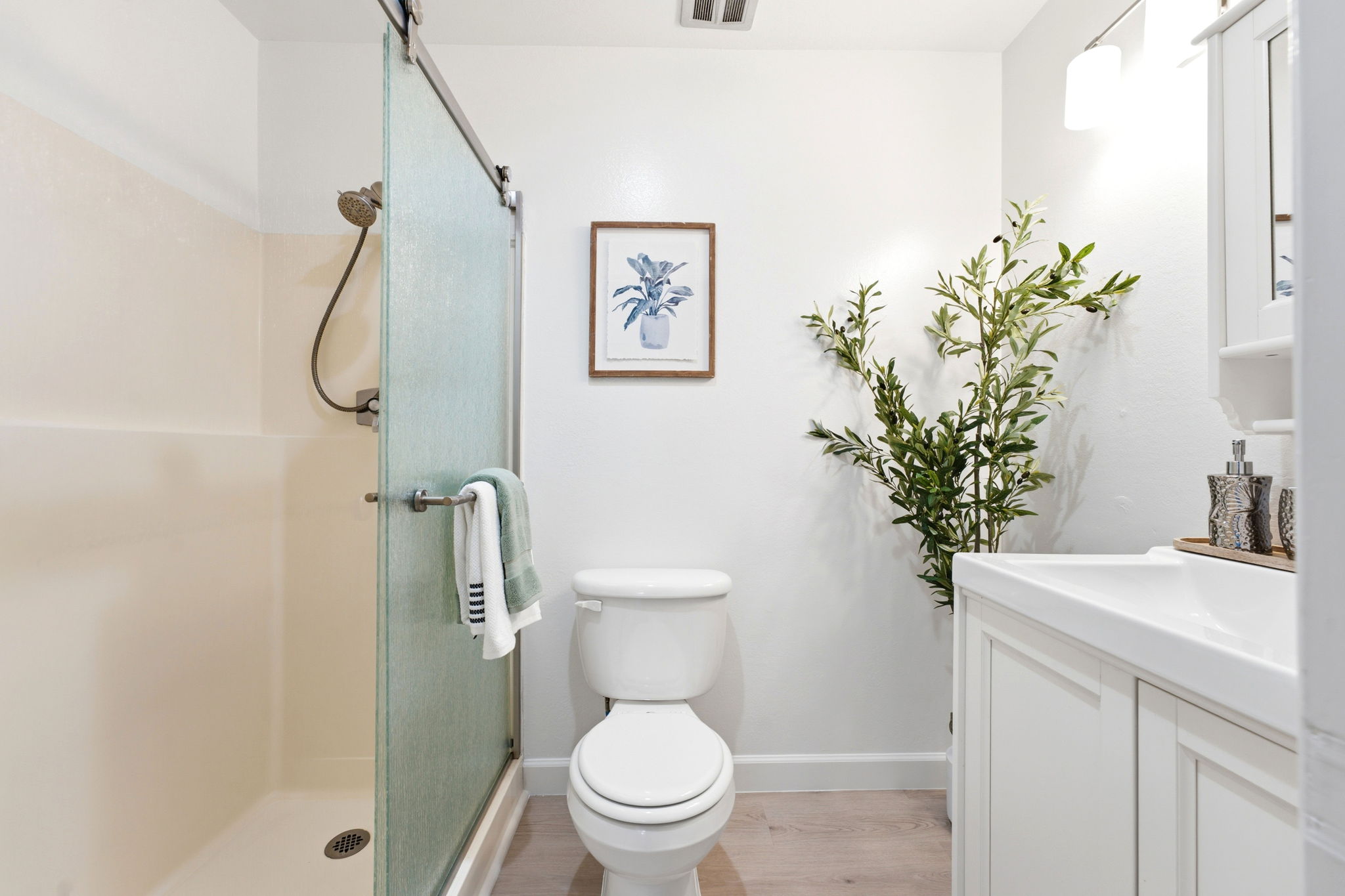  Photo 35