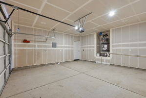  Photo 33