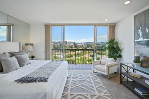 10751 Wilshire Blvd PH8-23.jpg