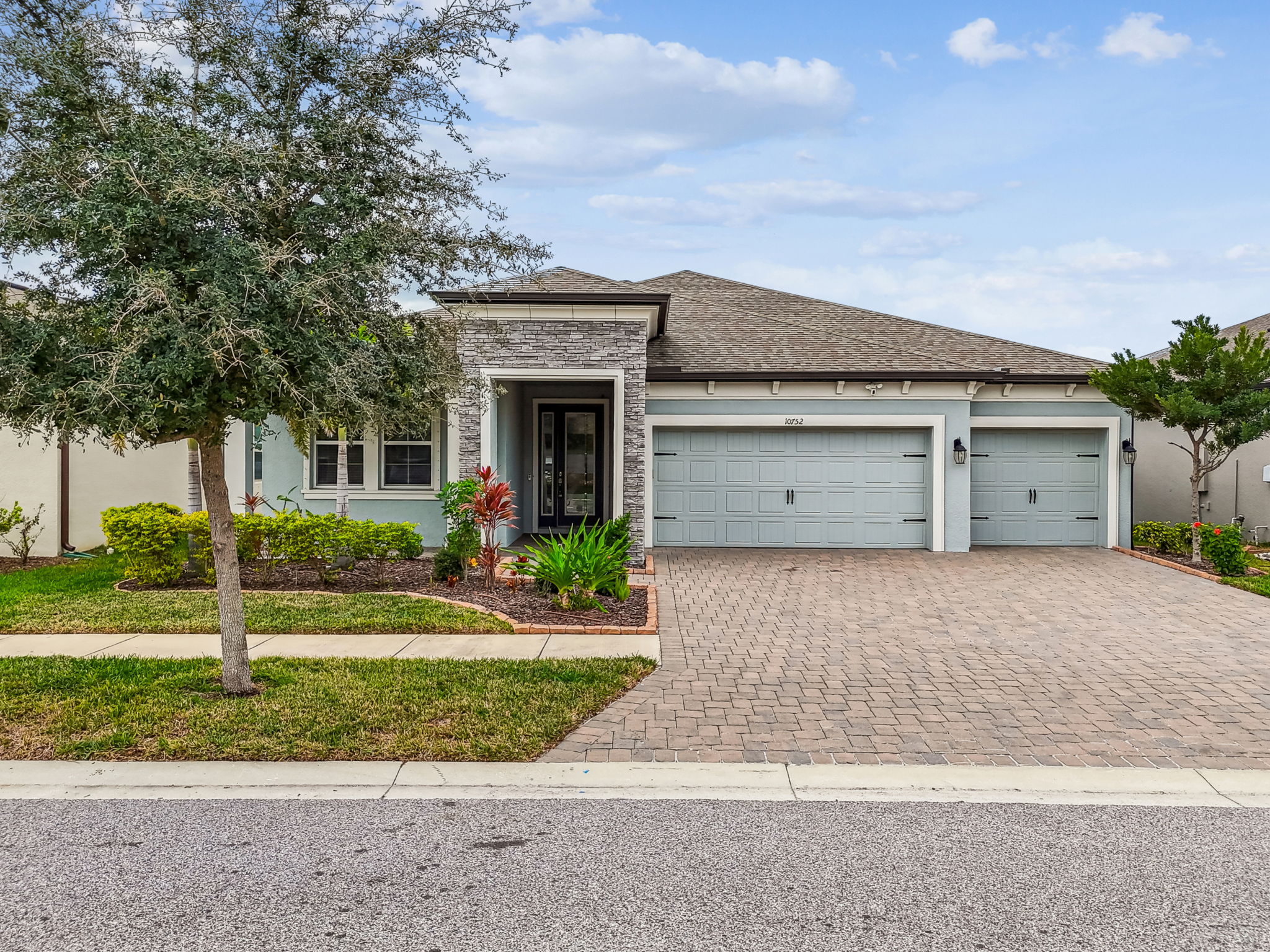 DJI_20251218125042_0382_D