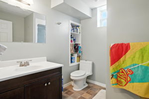  Photo 48
