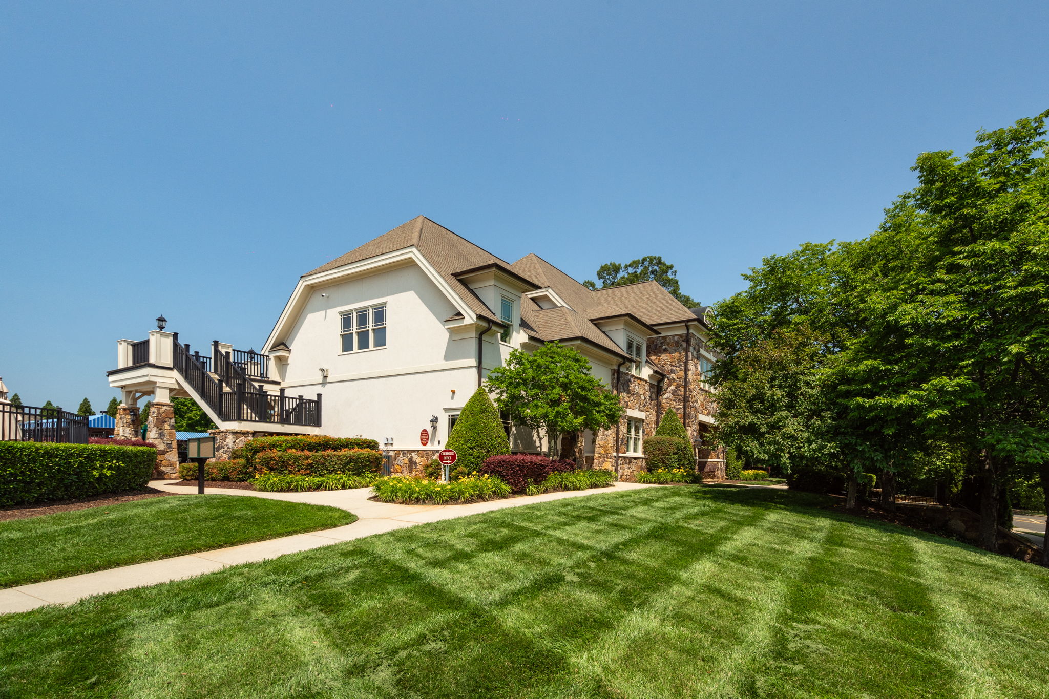 1076 Kelso Ln-35