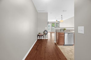 1076 Kelso Ln-4