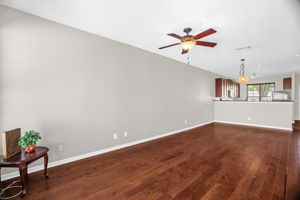 1076 Kelso Ln-15