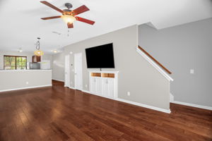 1076 Kelso Ln-16