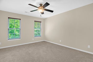 1076 Kelso Ln-19
