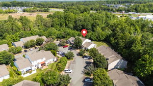 1076 Kelso Ln-30