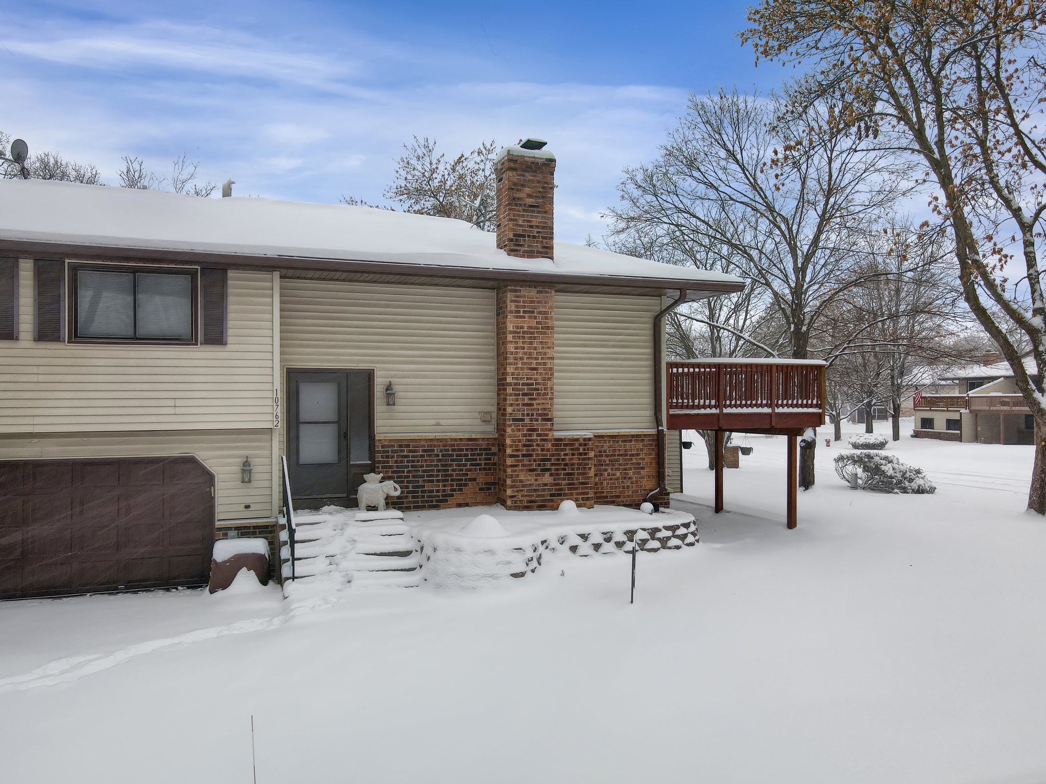 10762 Cavell Rd, Minneapolis, MN 55438, USA Photo 3