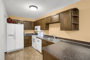 10762 Cavell Rd, Minneapolis, MN 55438, USA Photo 14