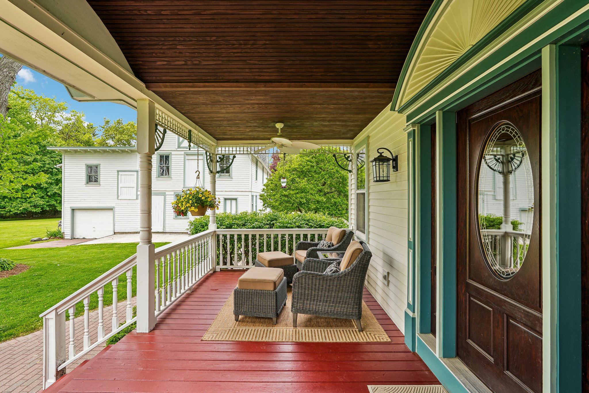 N Cedarburg Rd-S2205-012.jpg