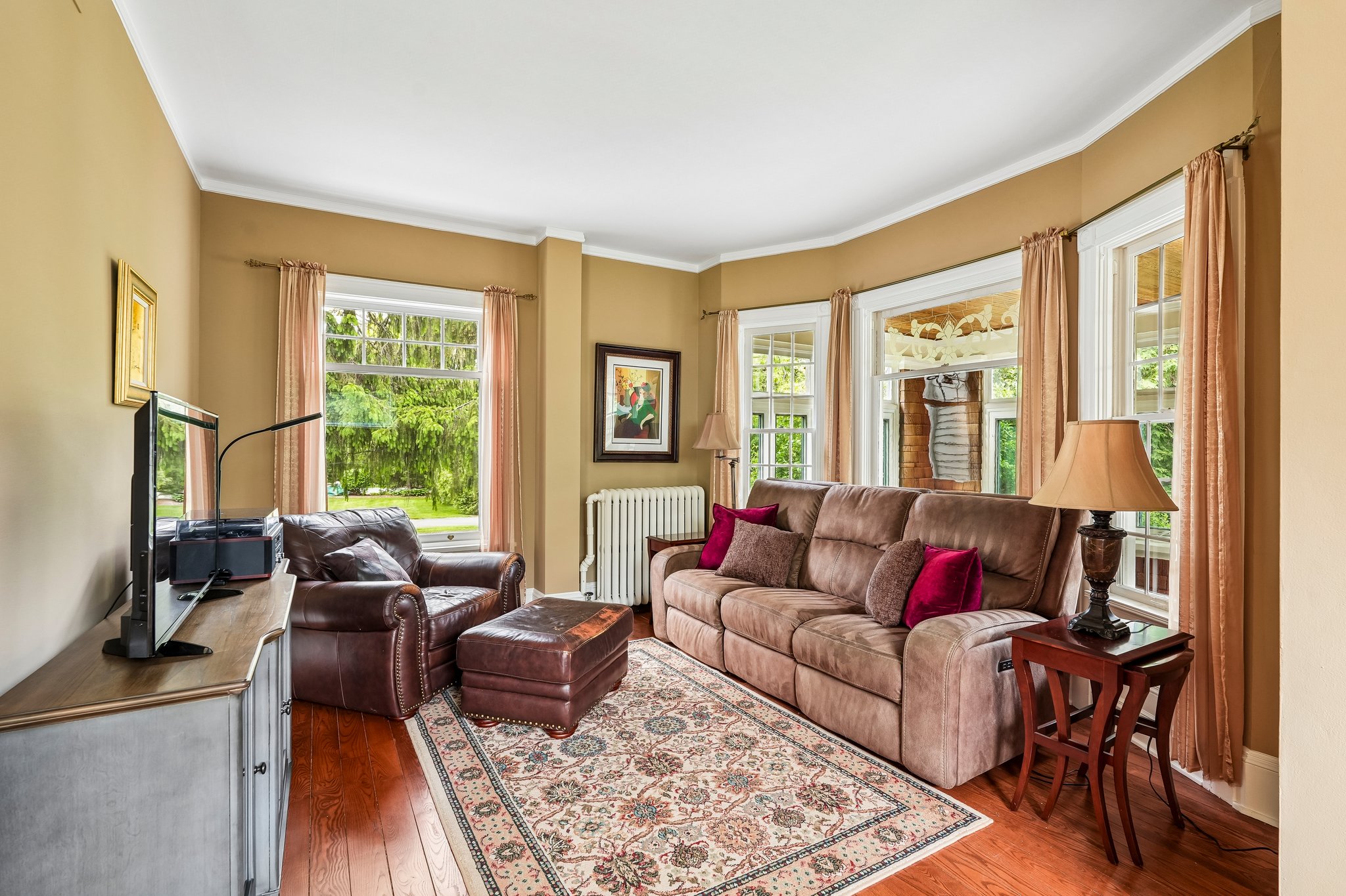 N Cedarburg Rd-S2205-018.jpg