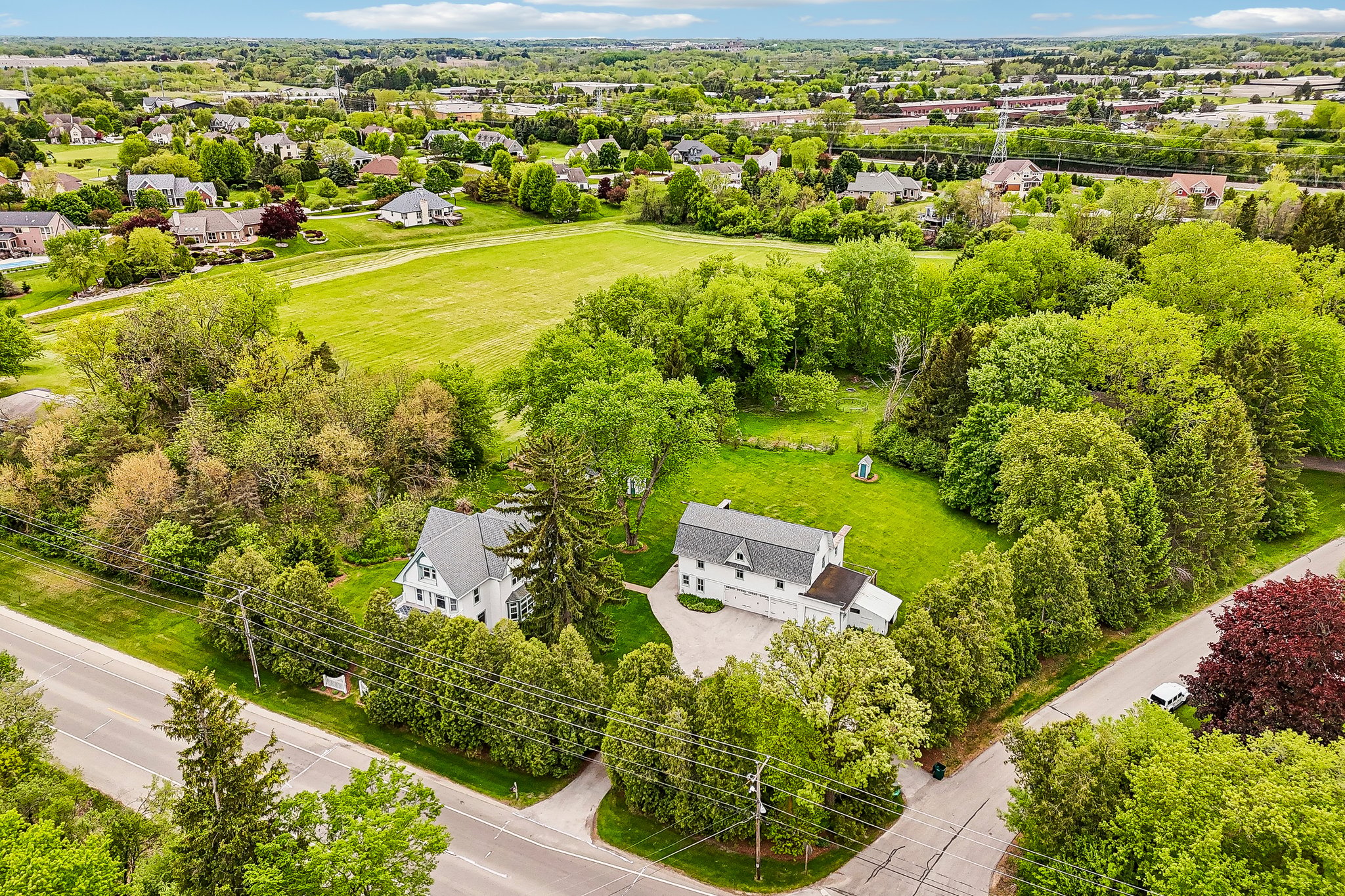 N Cedarburg Rd-S2205-067.jpg
