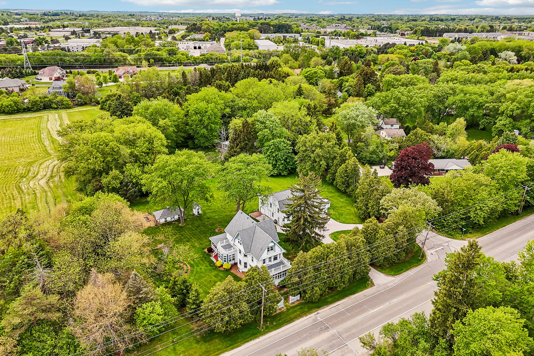 N Cedarburg Rd-S2205-069.jpg