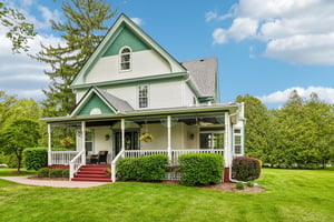 N Cedarburg Rd-S2205-004.jpg