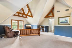N Cedarburg Rd-S2205-036.jpg