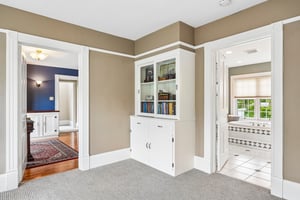 N Cedarburg Rd-S2205-044.jpg