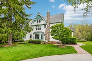 N Cedarburg Rd-S2205-061.jpg