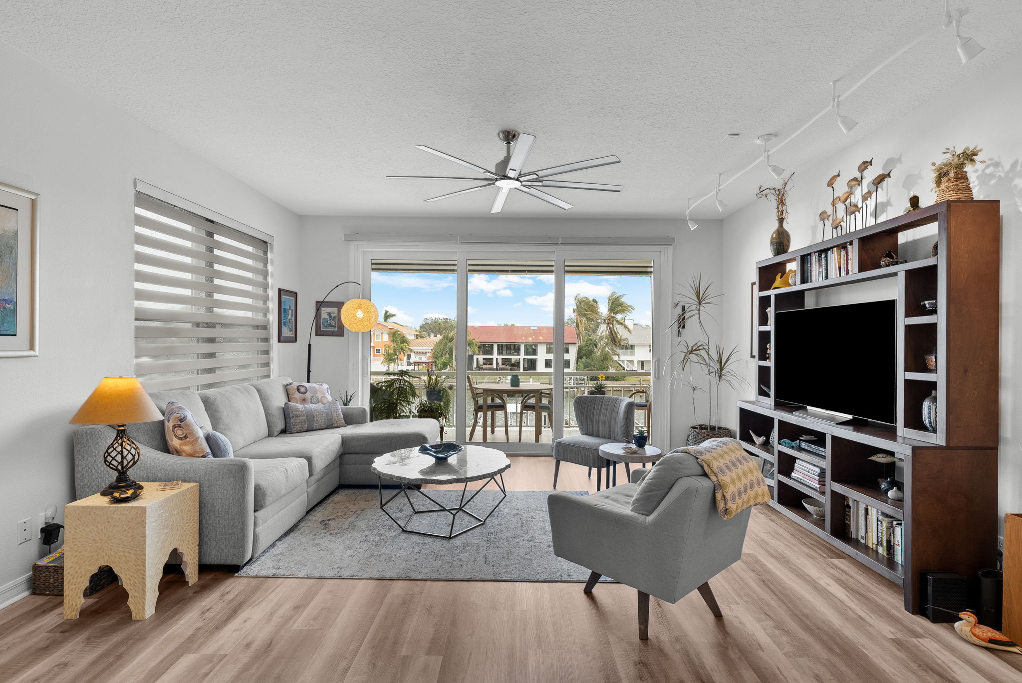 V2 1077 Pinellas Bayway S - (17)