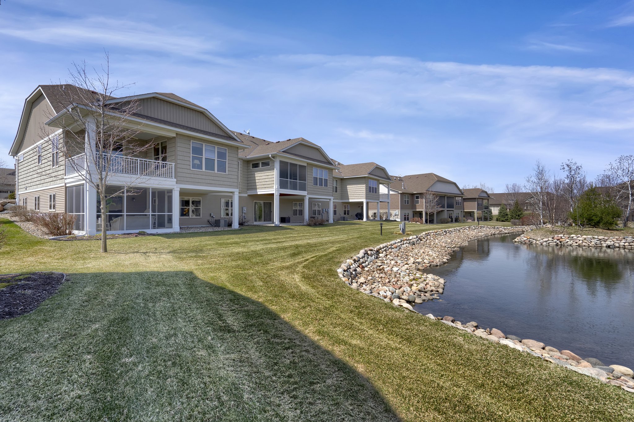 10776 Lyndale Bluffs Trail, Minneapolis, MN 55420, USA Photo 52