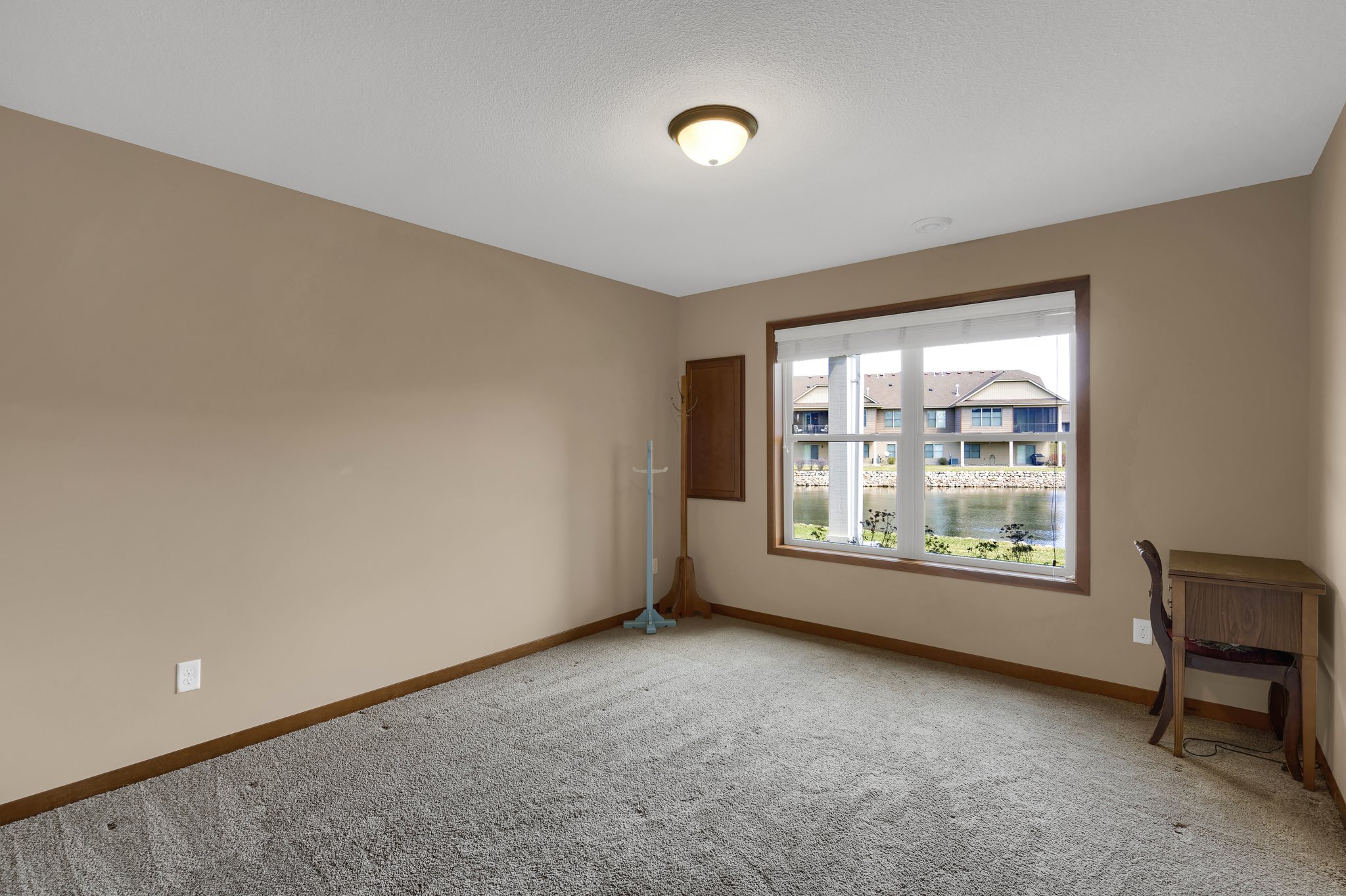 10776 Lyndale Bluffs Trail, Minneapolis, MN 55420, USA Photo 44