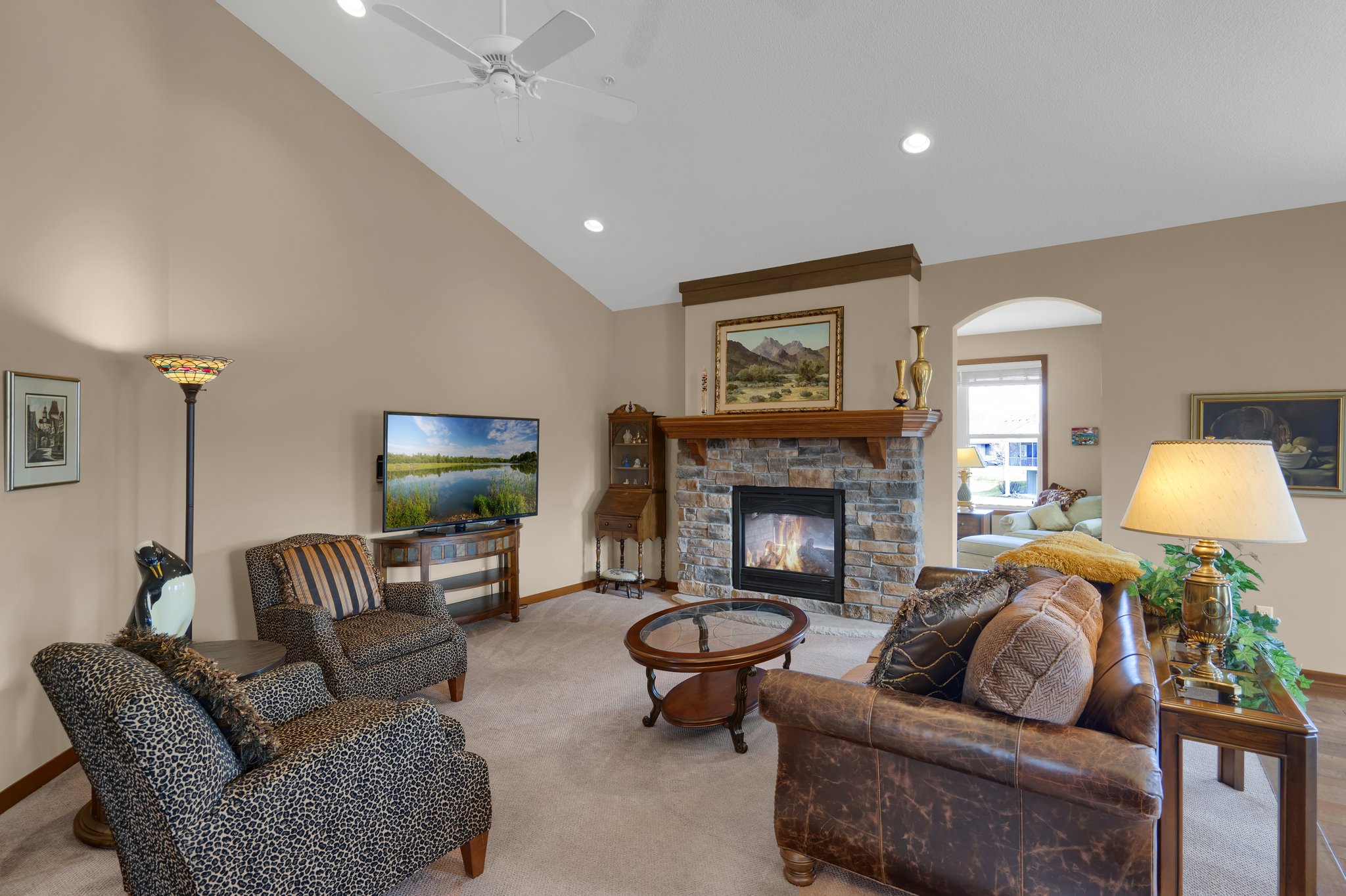 10776 Lyndale Bluffs Trail, Minneapolis, MN 55420, USA Photo 3