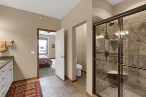 10776 Lyndale Bluffs Trail, Minneapolis, MN 55420, USA Photo 21