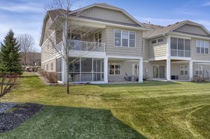 10776 Lyndale Bluffs Trail, Minneapolis, MN 55420, USA Photo 50