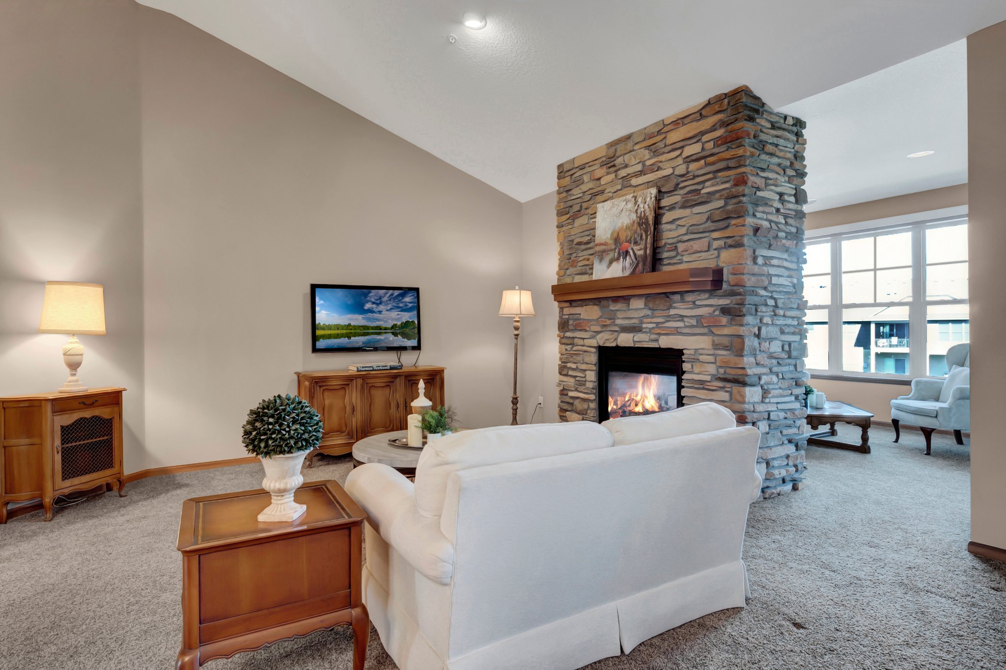 10778 Lyndale Bluffs Dr., Bloomington , MN 55420 Nordy Photography