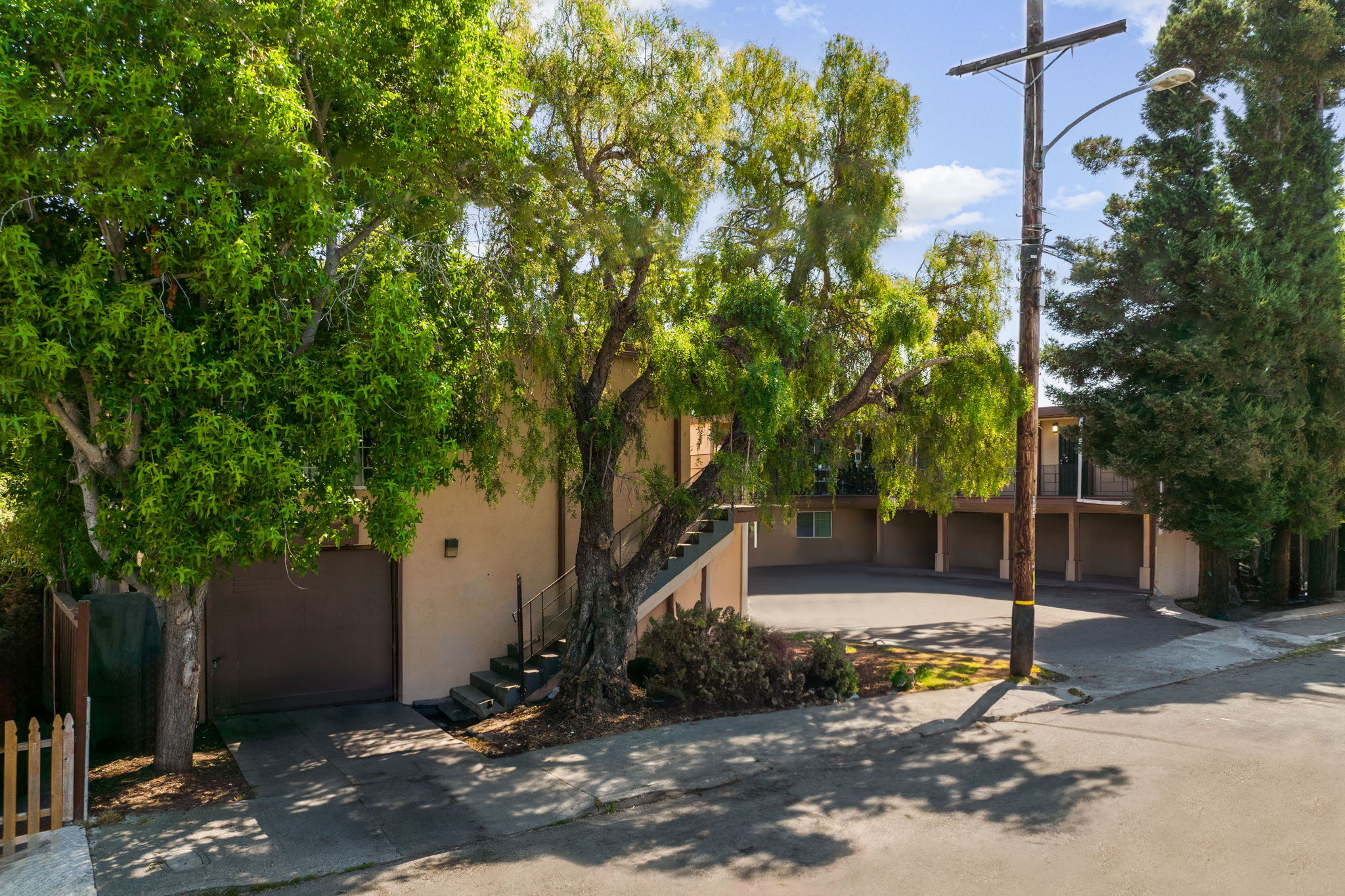 1077810786 Pippin Street Oakland, CA Fine Art Real Estate Media