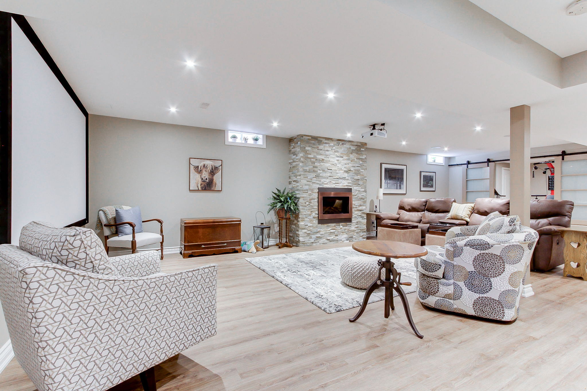  Photo 41