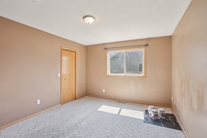 Able St NE-S3007-031.jpg