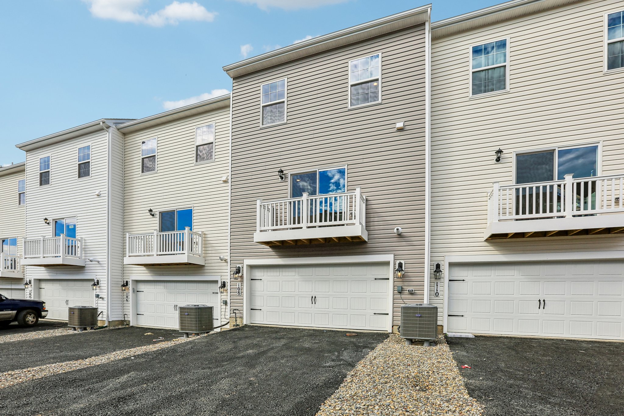 Barlett Ln-S1510-030.jpg