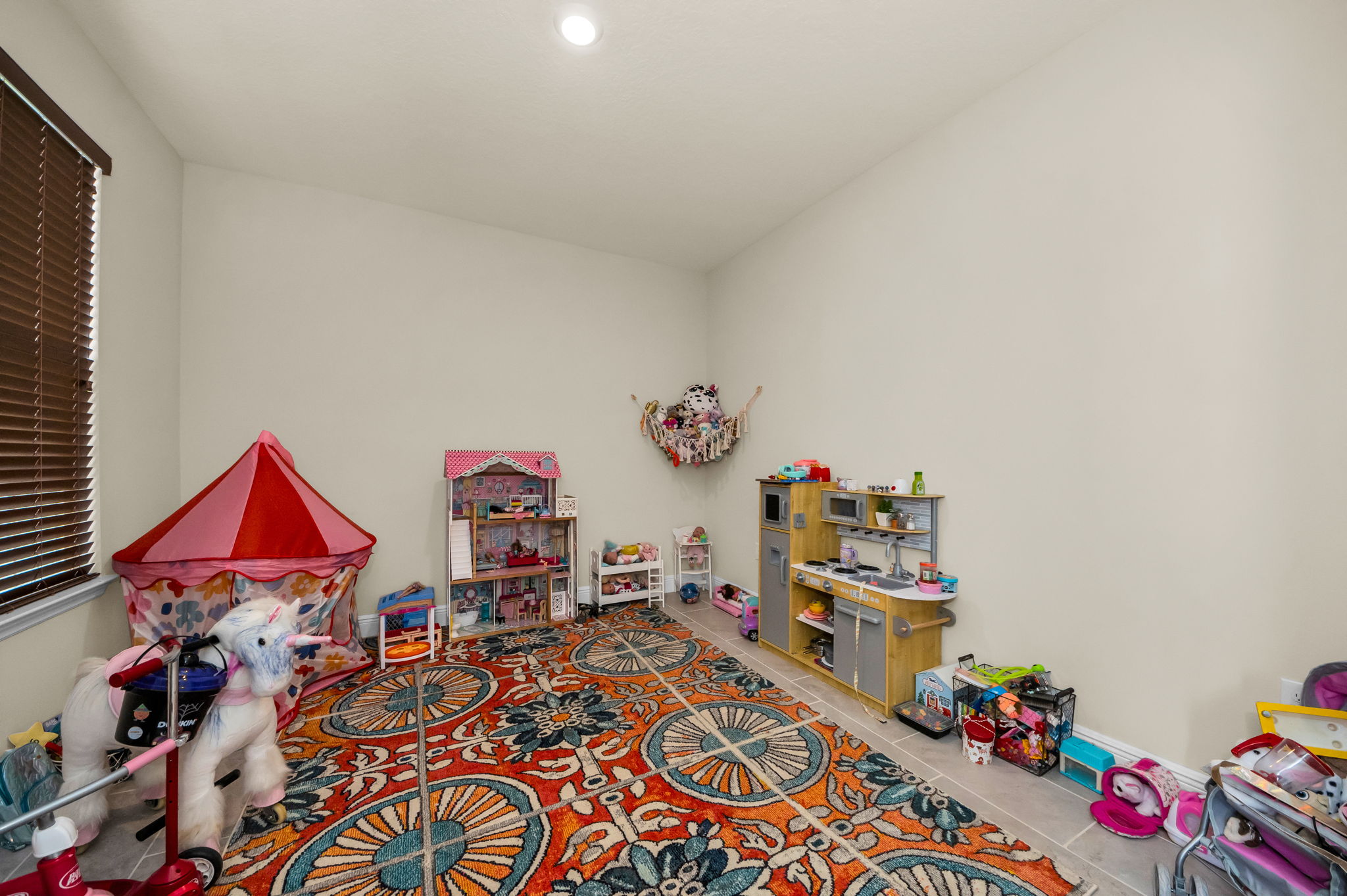 Lower Level Office 1a