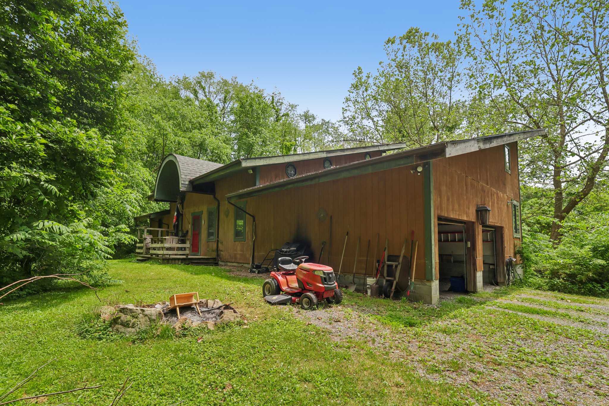 Butch Cir-S1106-004.jpg