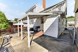  Photo 23