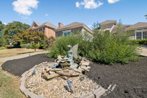  Photo 0