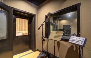  Photo 44