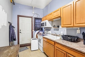 E Main St-S0406-014.jpg