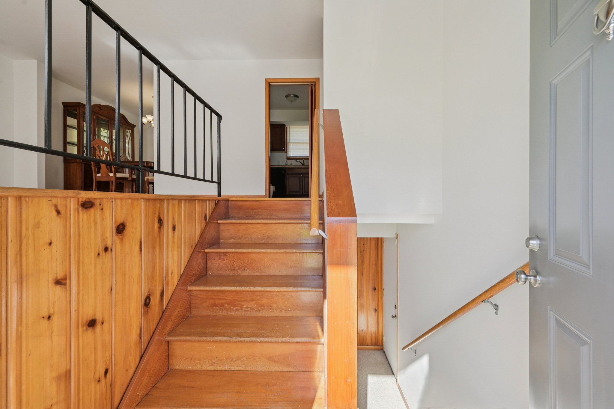 Jacksonian Dr-S2003-012.jpg