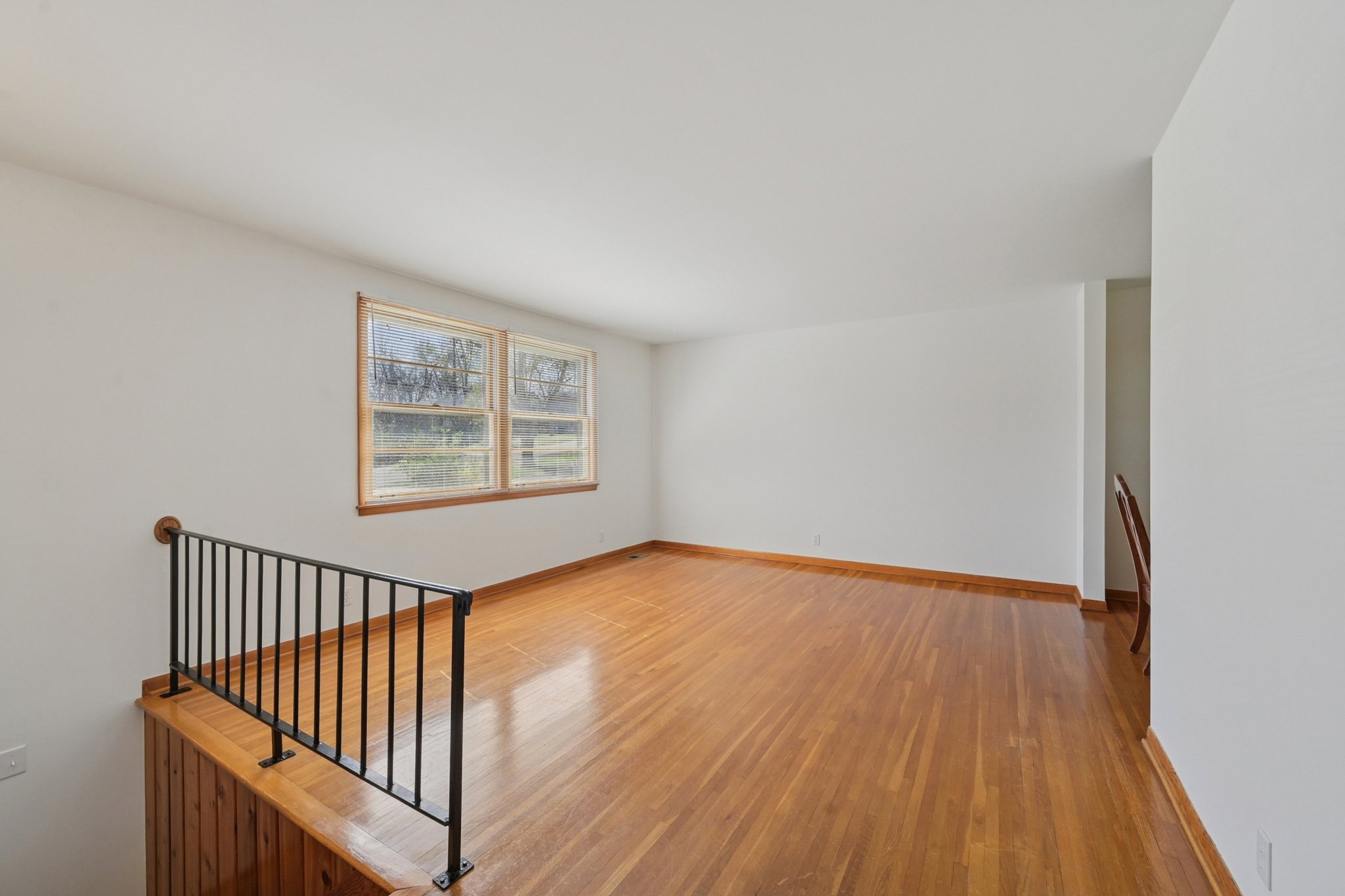 Jacksonian Dr-S2003-015.jpg