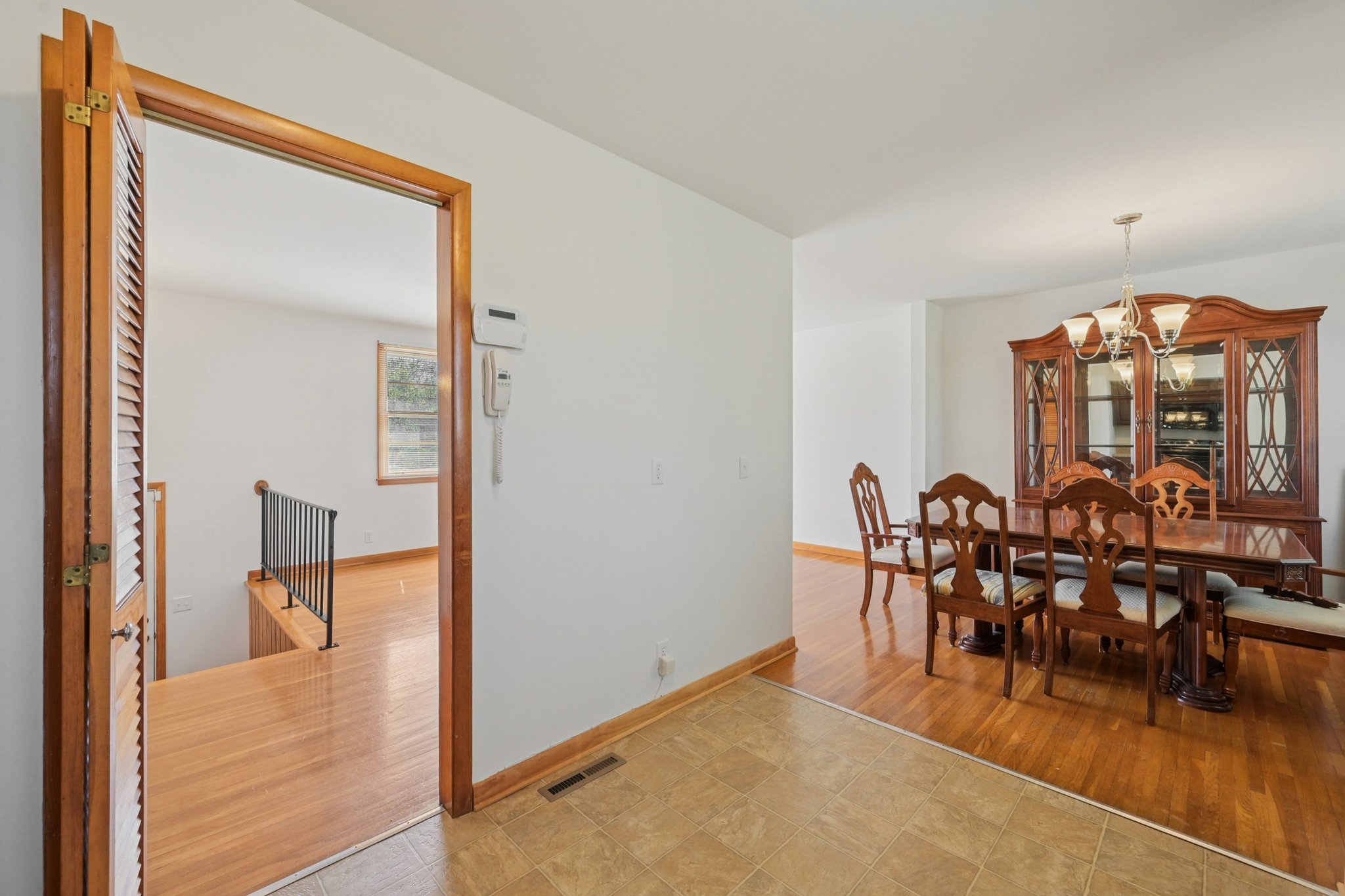 Jacksonian Dr-S2003-022.jpg